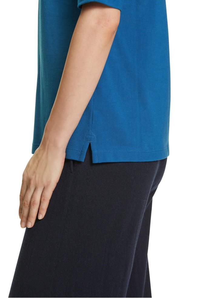 Женская синяя футболка-поло 4