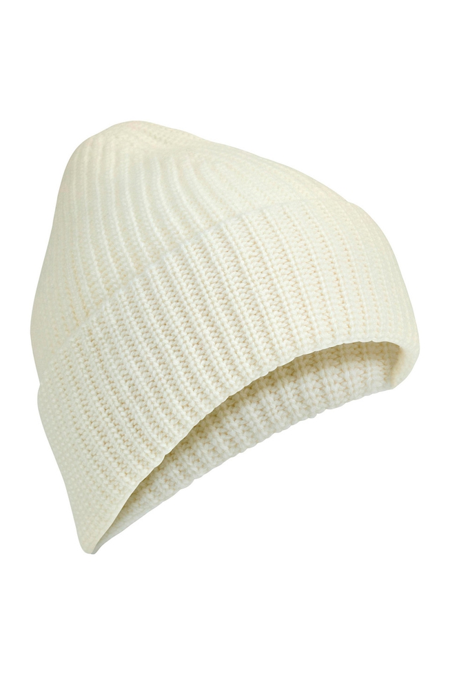 Белая шерстяная шапка 1