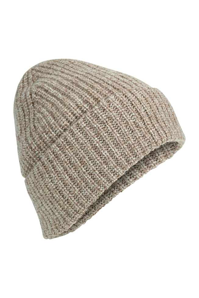 Бежевая шерстяная шапка 1
