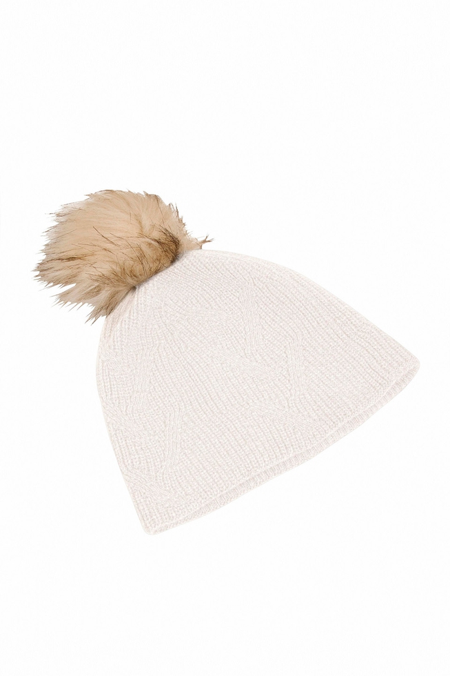 Белая шерстяная шапка 2