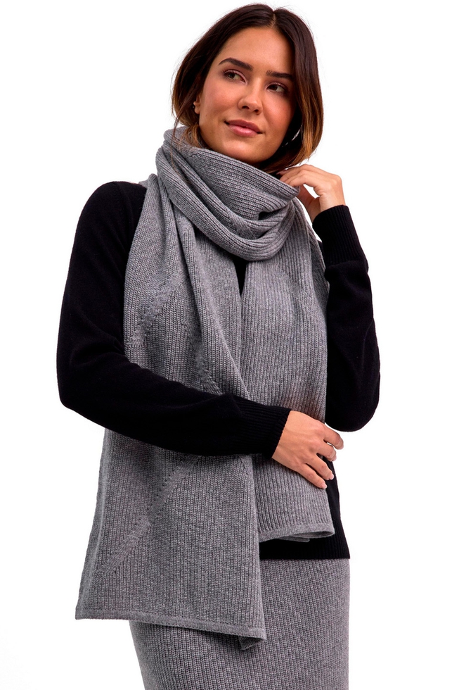 Серый шерстяной шарф 2