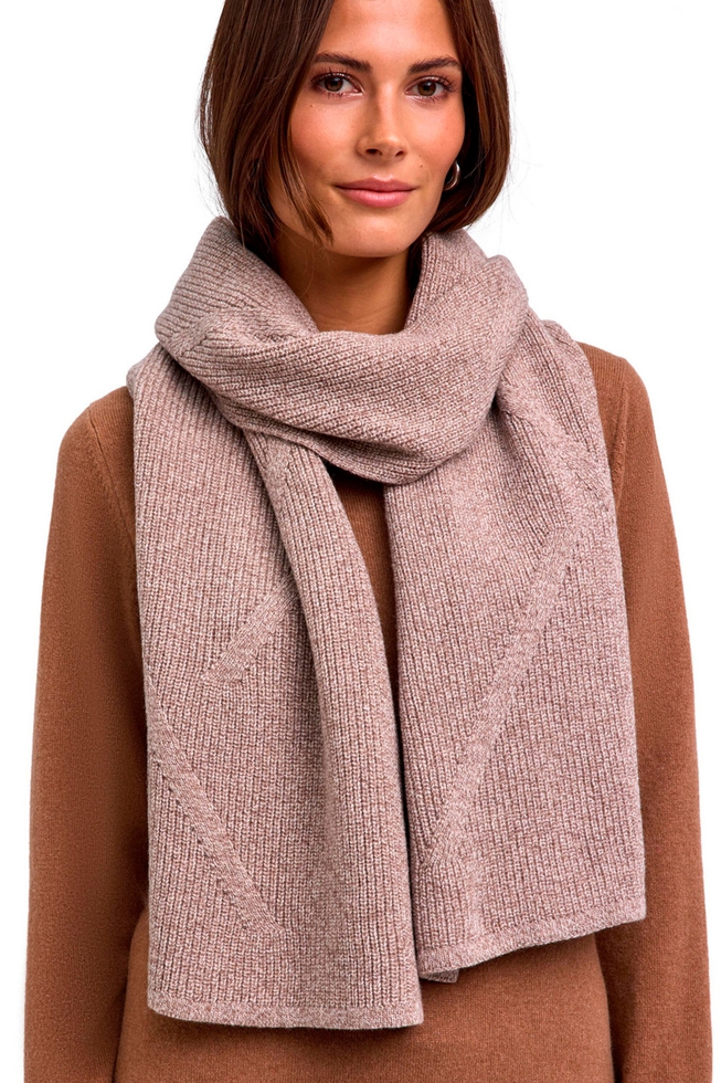 Бежевый шерстяной шарф 2