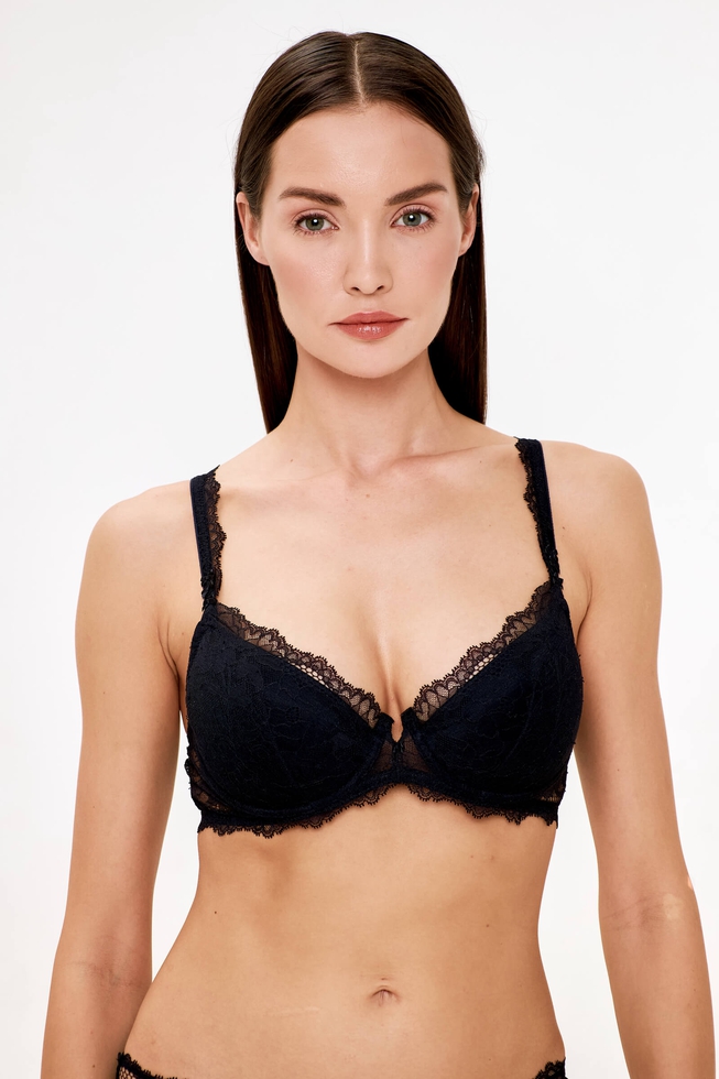  Бюстгальтер с плотной чашкой  1