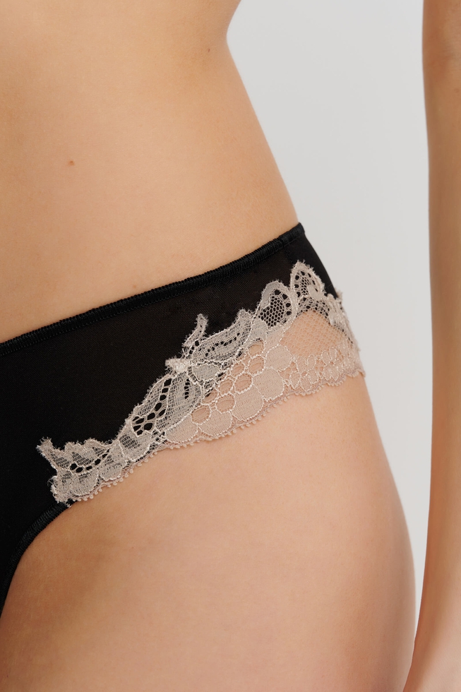  Женские трусы-бразилиана  4