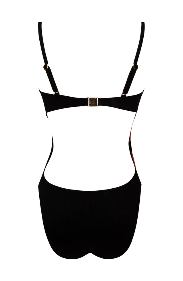 Слитный купальник 2