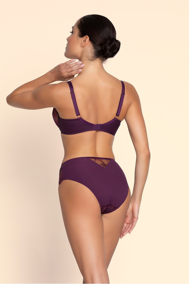  Бюстгальтер на косточках с вышивкой  2