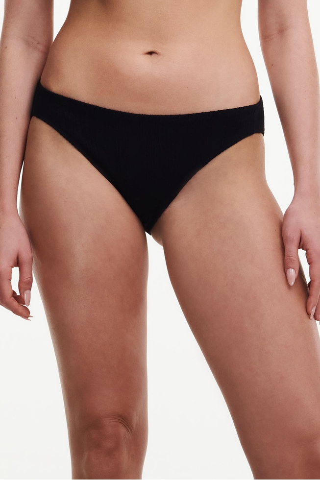 Женские черные плавки-слипы 1