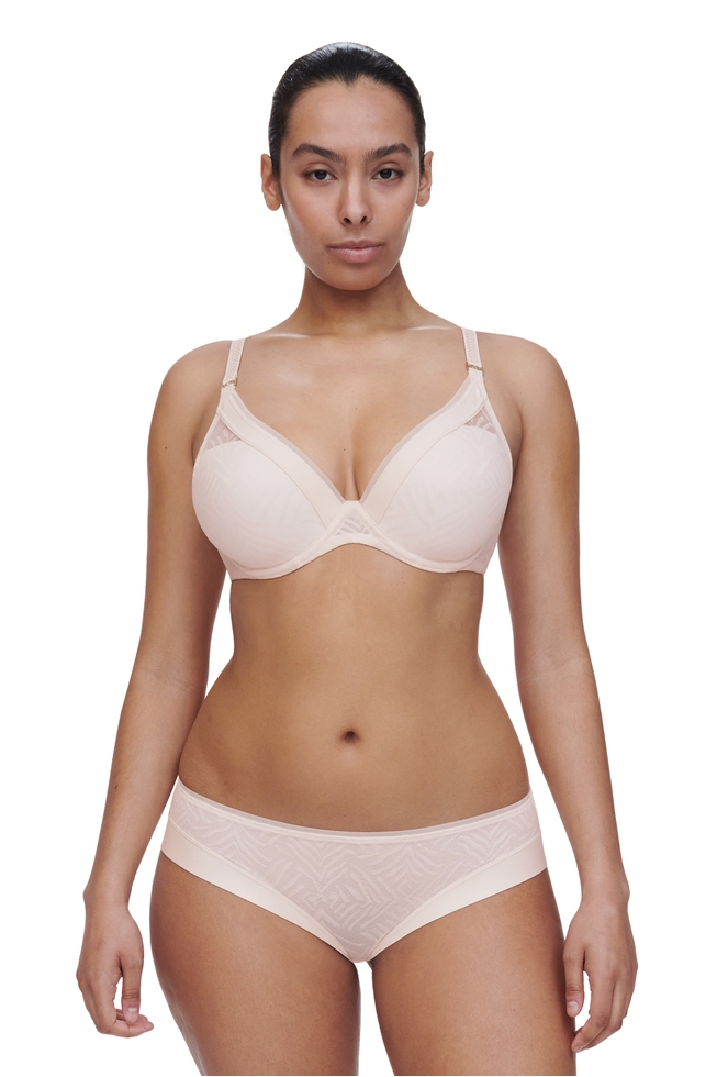  Бюстгальтер с плотными чашками  1