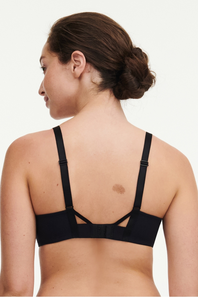  Черный бюстгальтер с плотными чашками  7