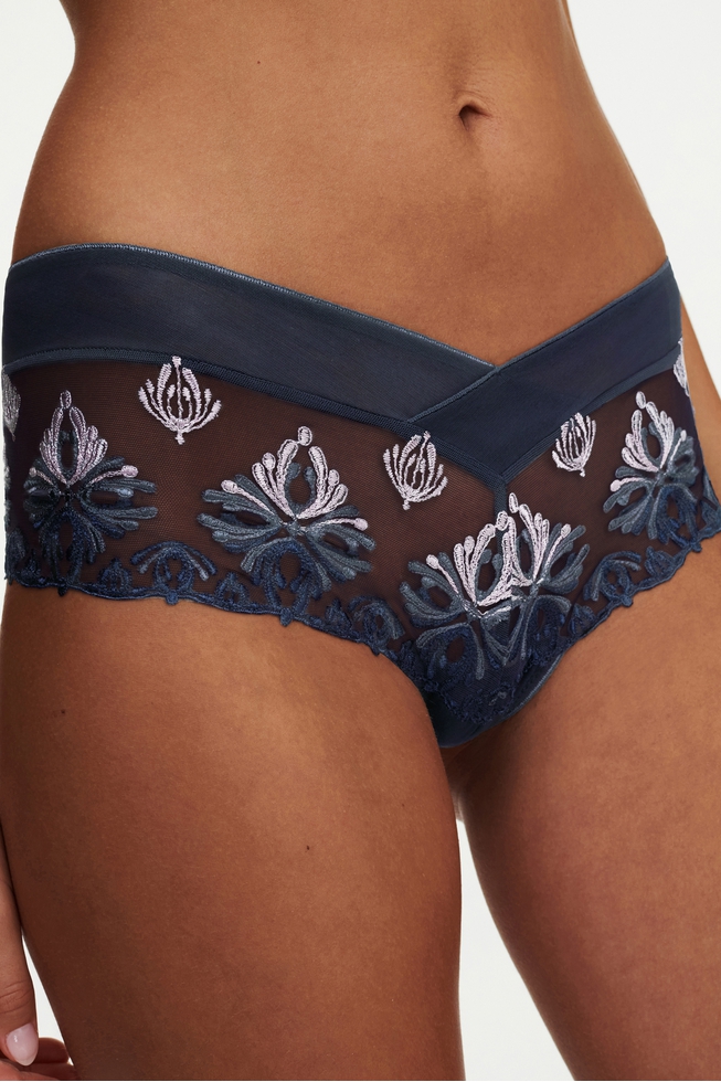 Женские трусы-бразилиана 3