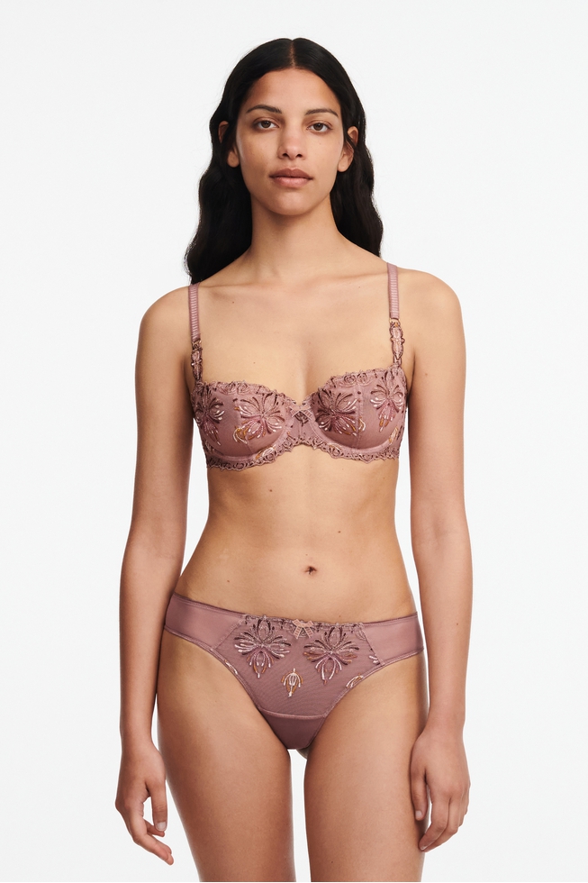  Женские трусы-танга  2