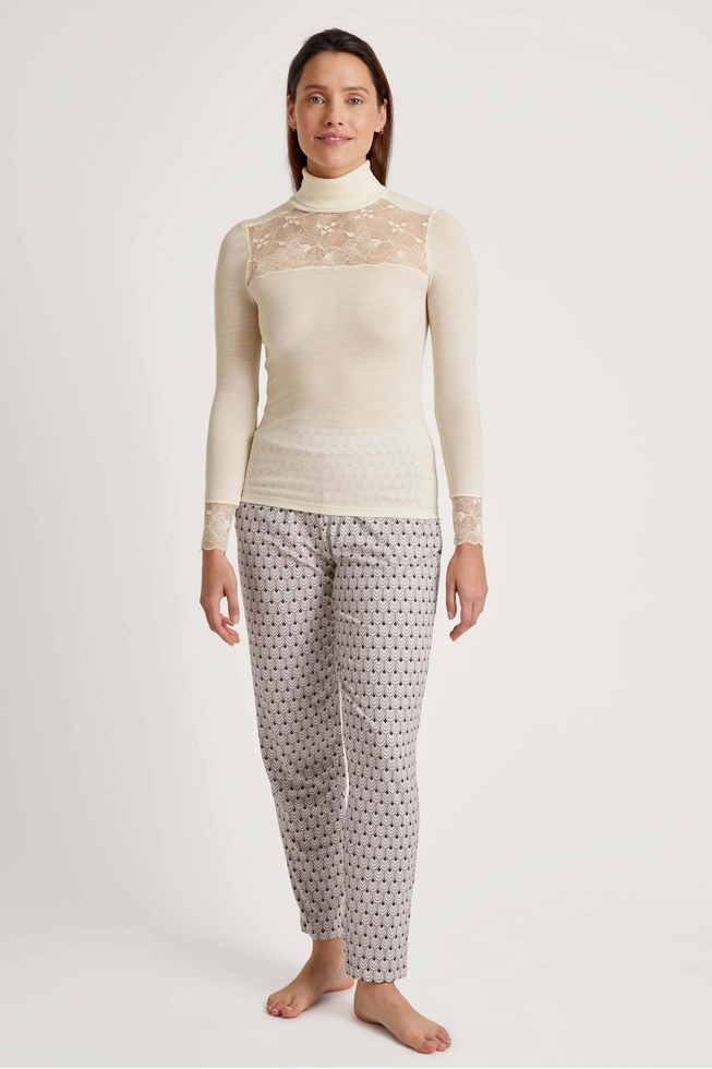 Женская водолазка из шерсти с кружевом 7