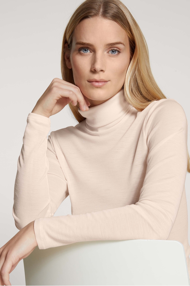 Женская водолазка из шерсти 4