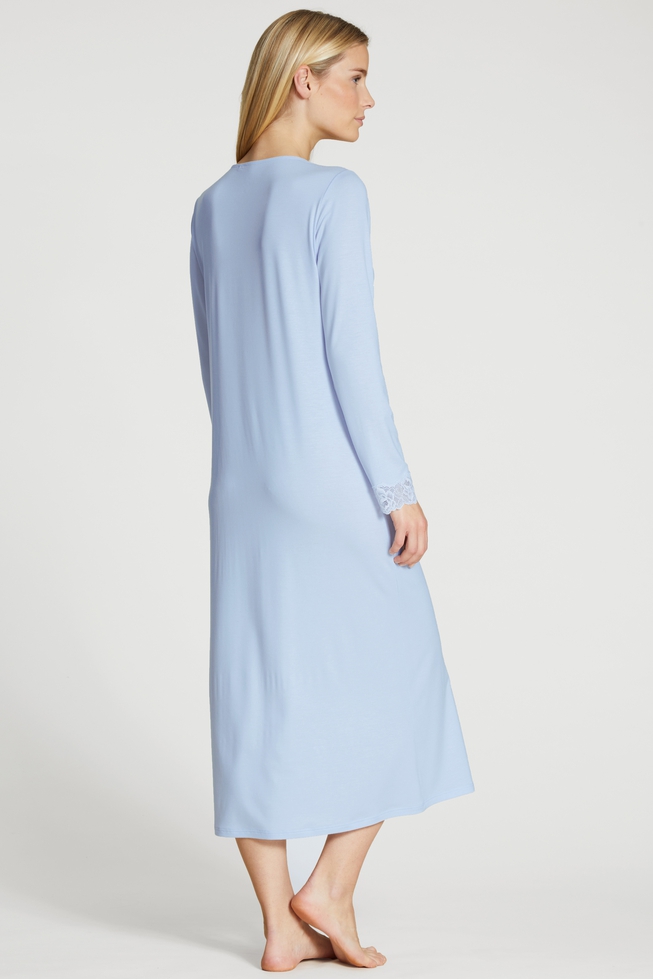  Женская длинная сорочка с кружевом  2