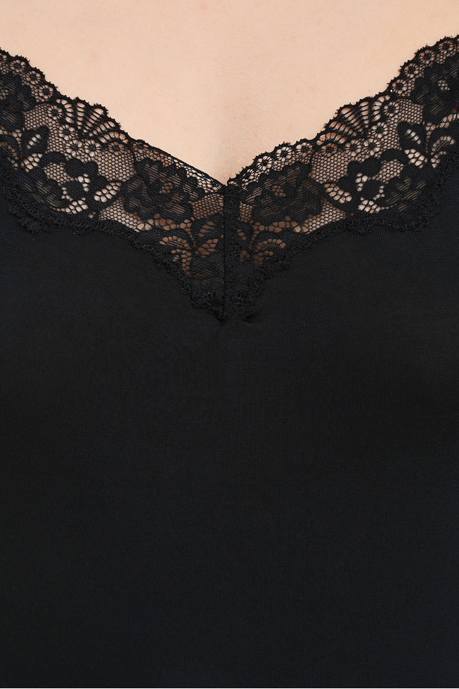 Женский топ с кружевом  4