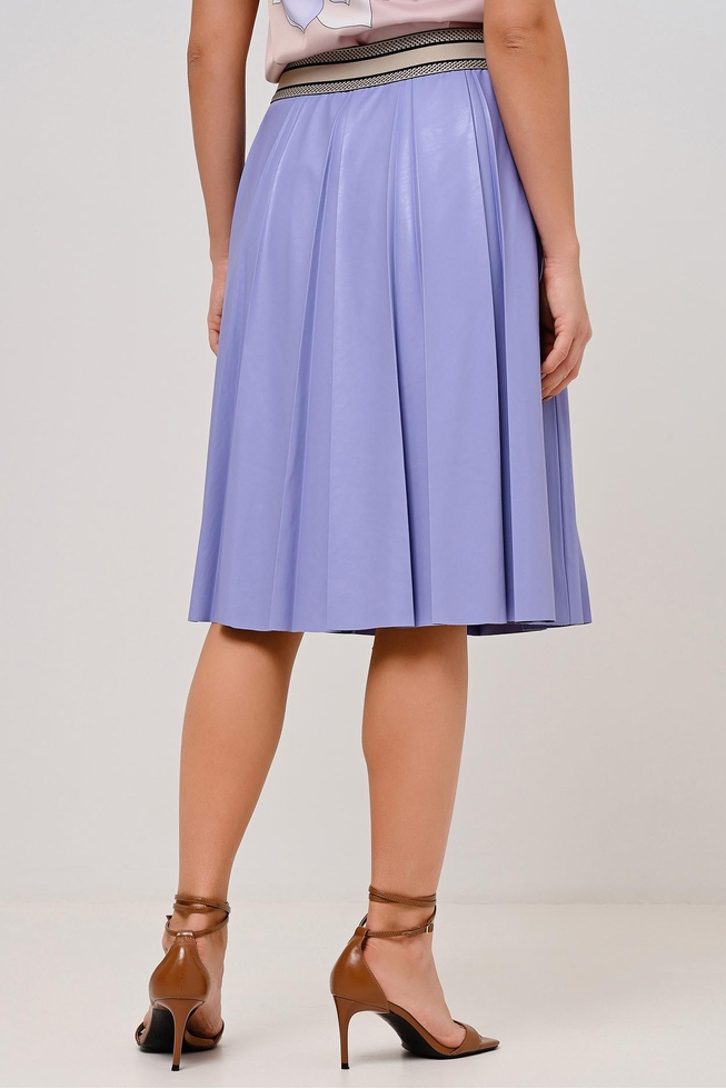 Фиолетовая юбка со складками 2