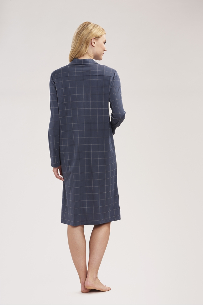 Длинная хлопковая сорочка-рубашка в клетку на пуговицах 2