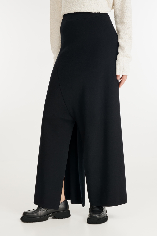Женские чёрные широкие брюки 4