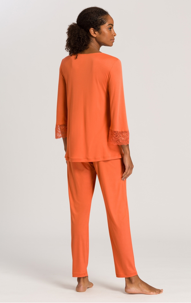 Женская пижама с брюками 2