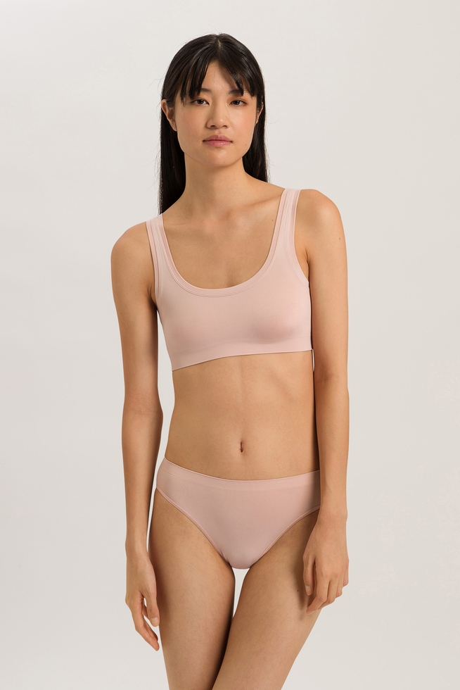 Женский бюстгальтер-топ с мягкими чашками 1