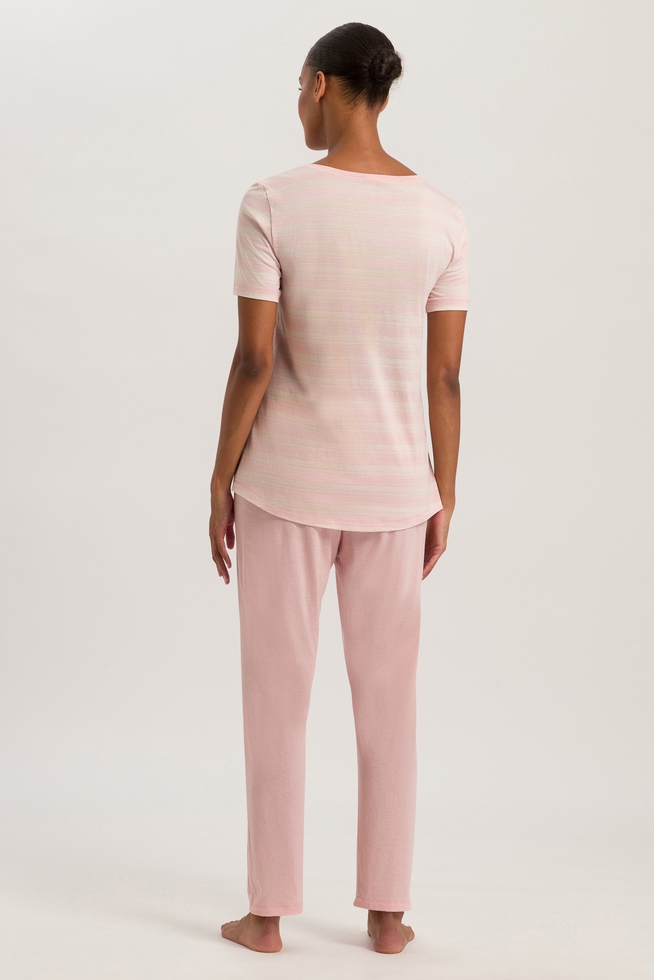  Женская пижама с брюками  2