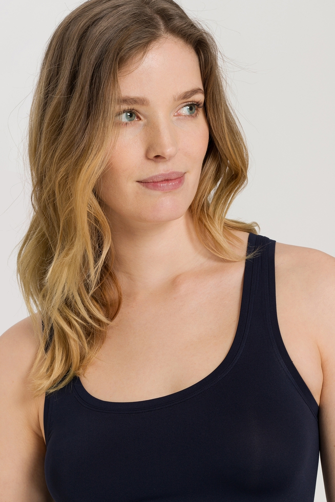 Женская майка 4