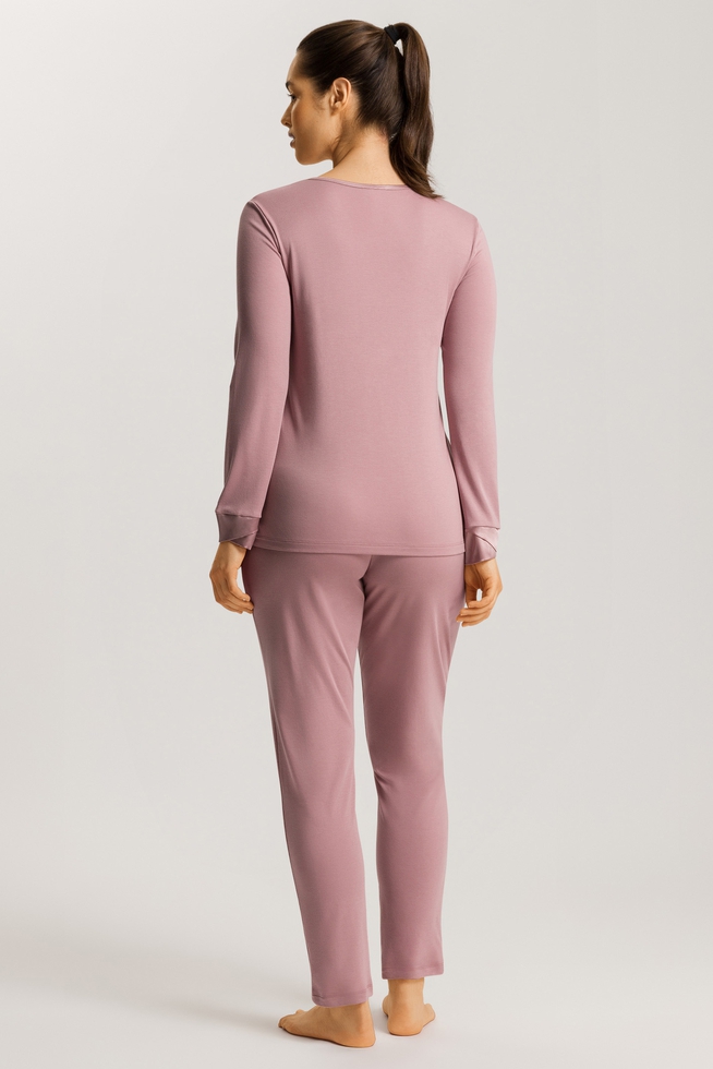 Женская пижама с брюками 2