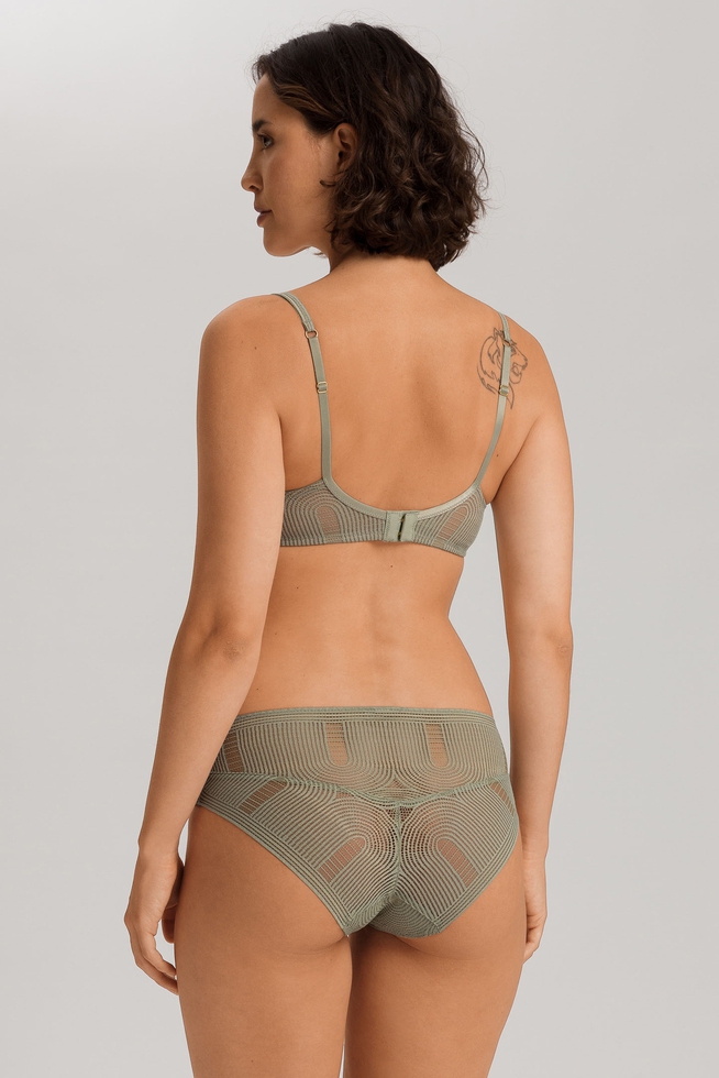 Бюстгальтер с мягкими чашками 2