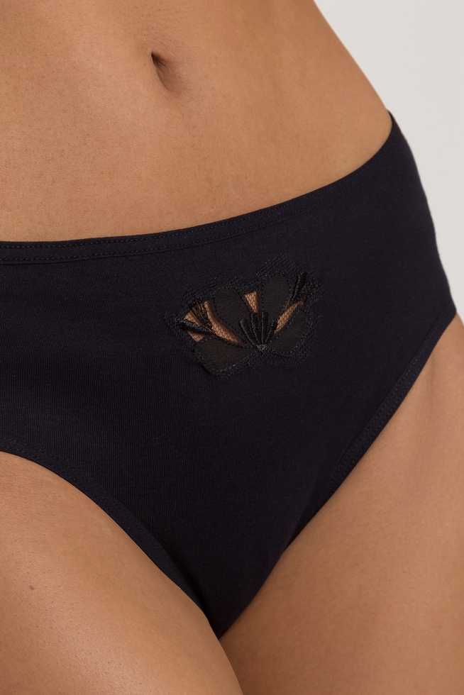  Женские трусы-слипы из хлопка с вышивкой  4