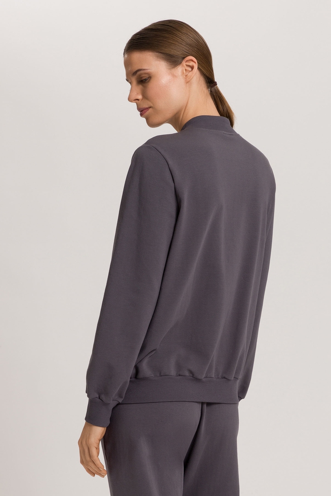 Женская черная толстовка 2