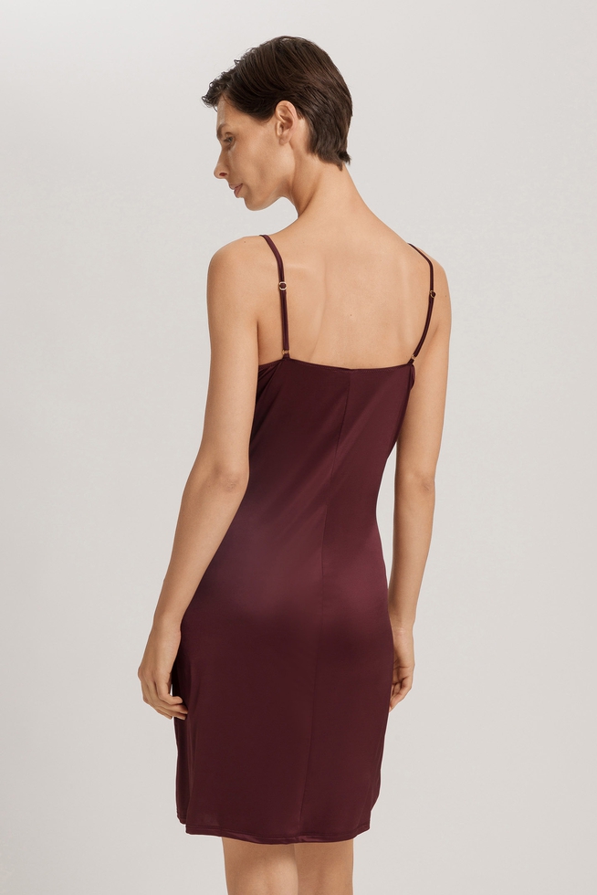  Женская сорочка миди с кружевом  2