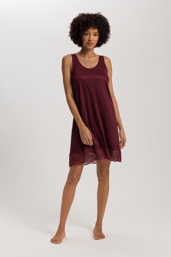 Женская сорочка миди с кружевом 4