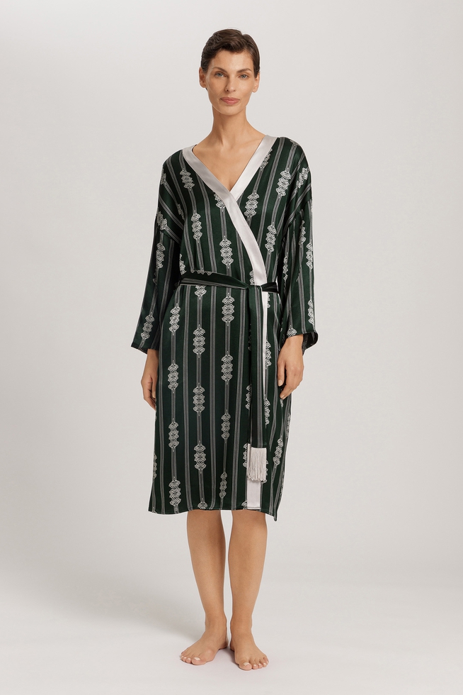 Женский халат миди 1