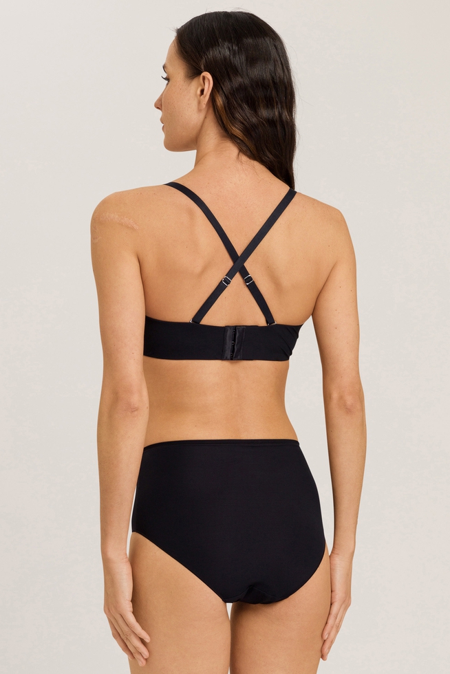 Женский черный бюстгальтер с плотными чашками бандо 4