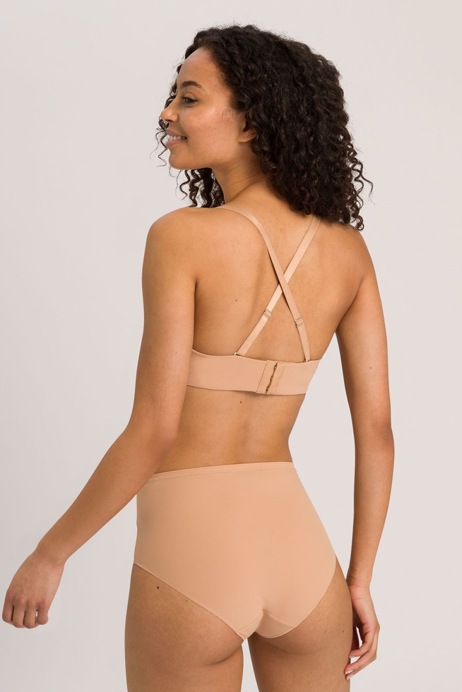 Женский бюстгальтер с плотными чашками бандо 2