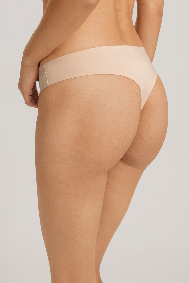  Женские бесшовные трусы-танга  2