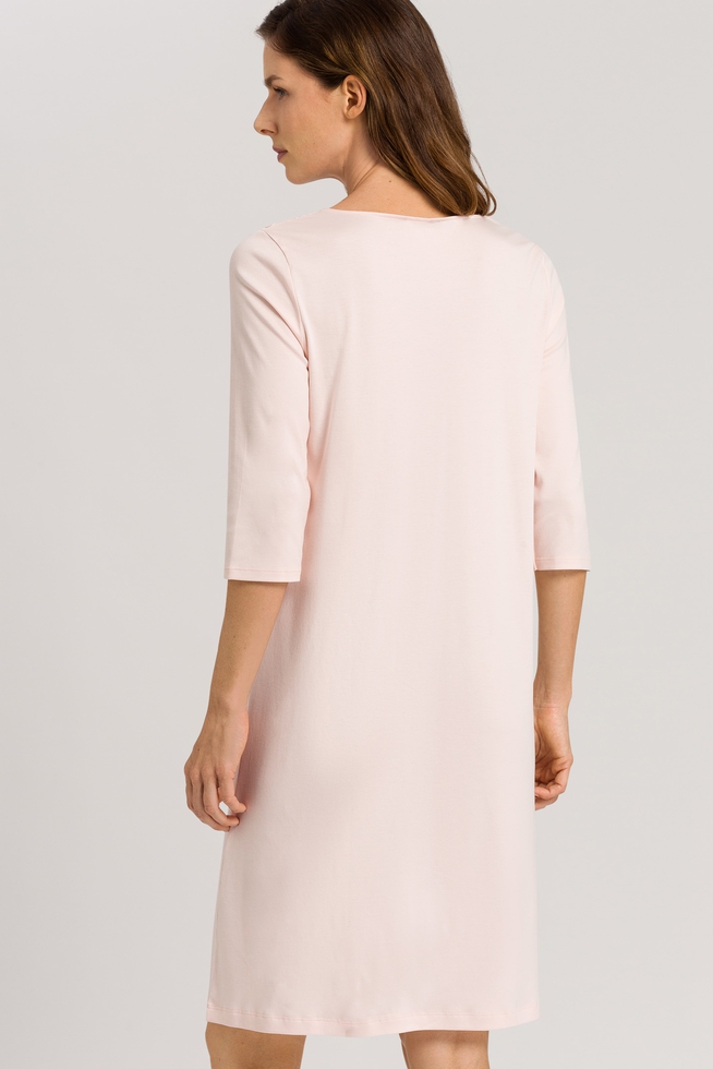  Женская сорочка миди с кружевом  2