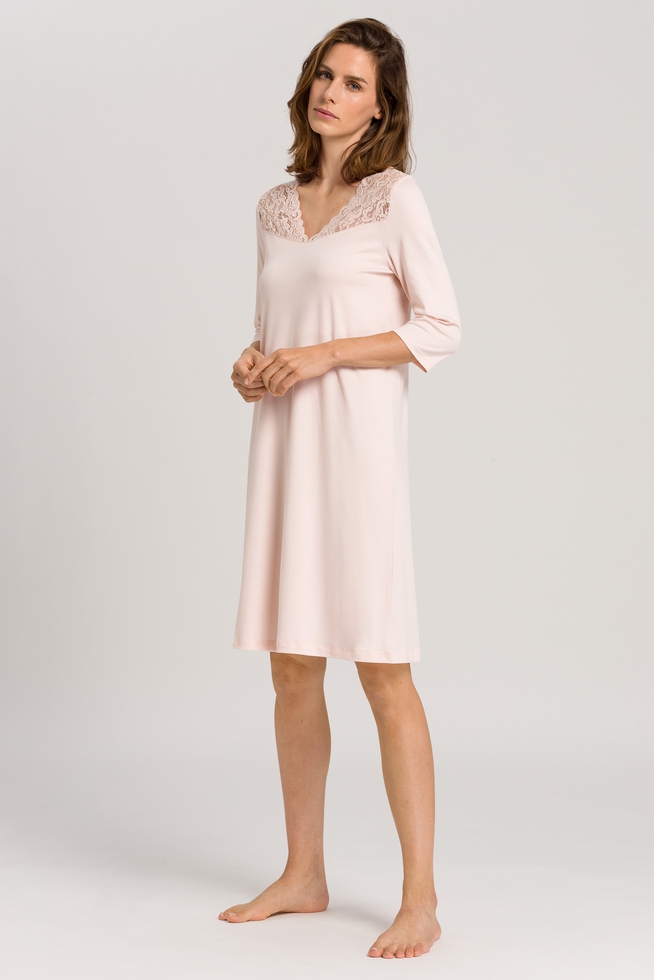  Женская сорочка миди с кружевом  3