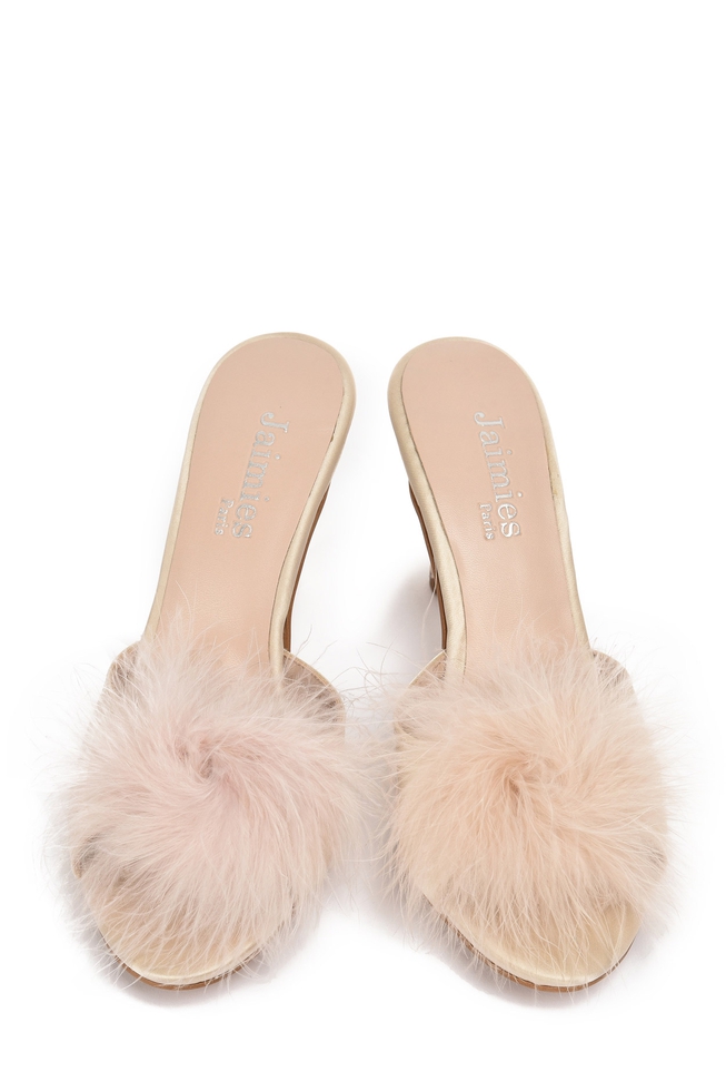 Домашние туфли на каблуке с декоративными перьями  4