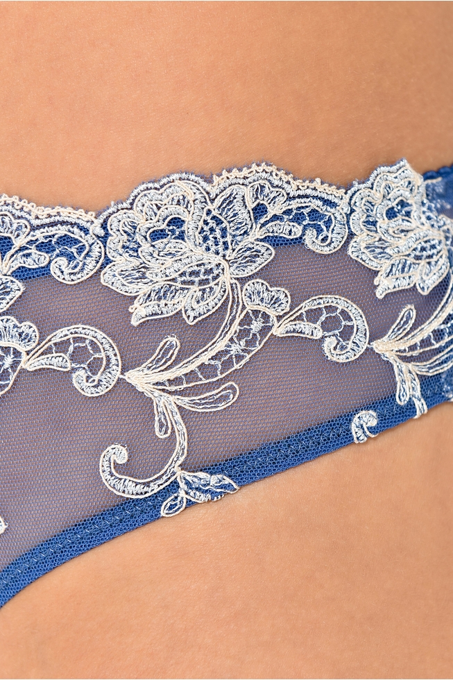 Женские трусы-стринги 4