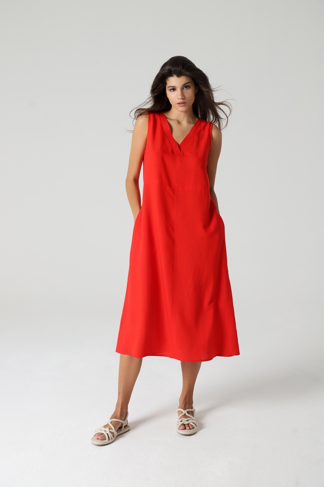 Женское красное пляжное платье 1