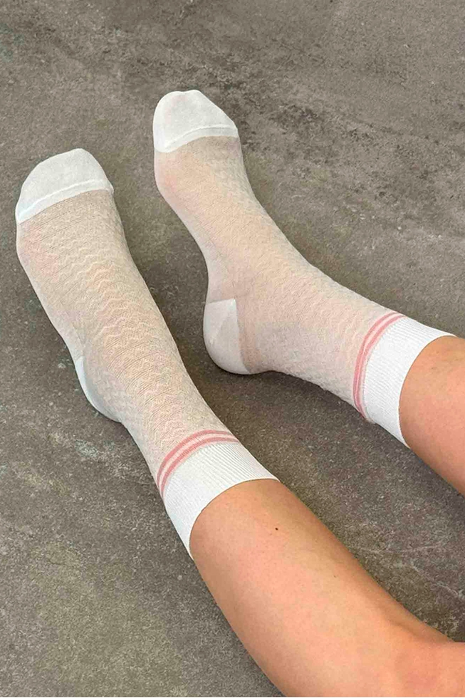 Носки женские белые Arrow Graphic 1