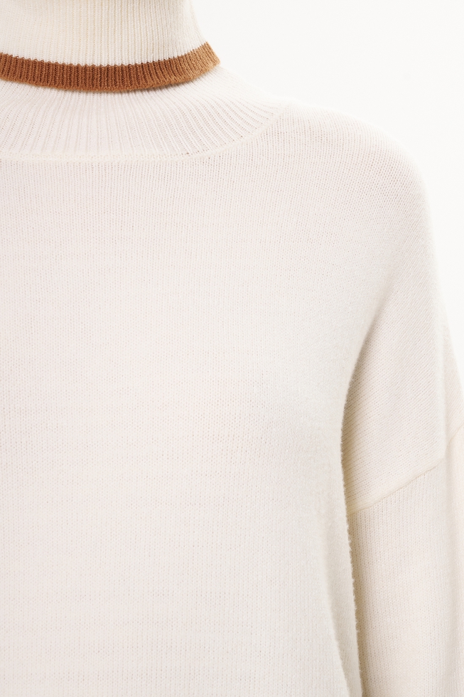 Женский джемпер с высоким горлом  4