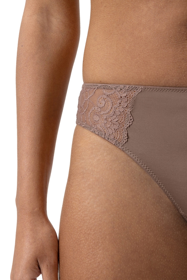 Женские кружевные трусы-танга 3