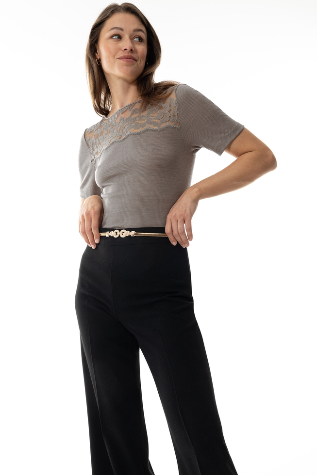 Женская домашняя футболка из шерсти с кружевом 1