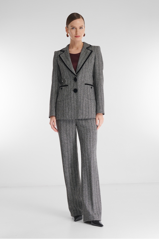 Женский приталенный жакет 5