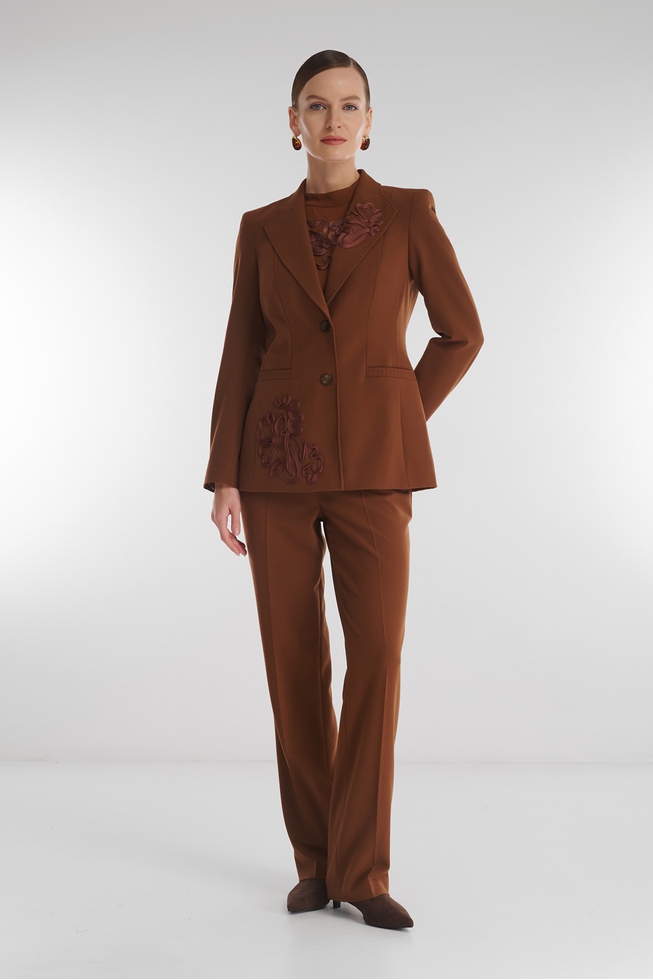 Женский жакет с вышивкой 6