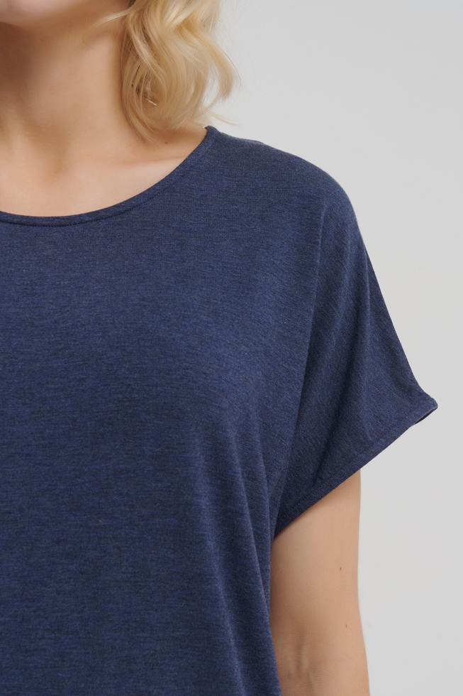 Женская футболка 4