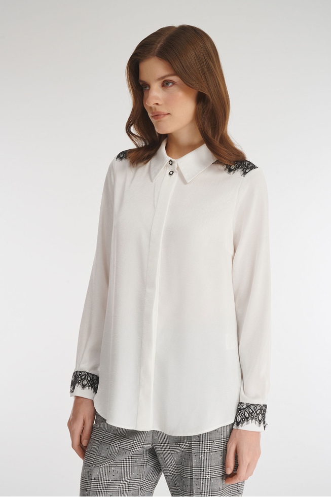 Белая блузка с длинным рукавом 2