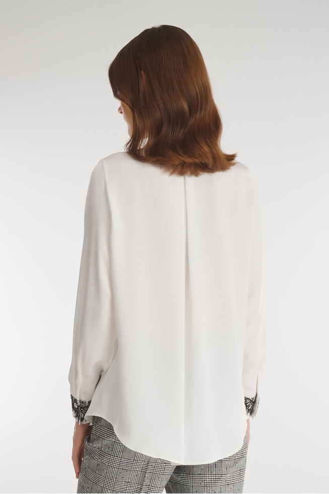 Белая блузка с длинным рукавом 3